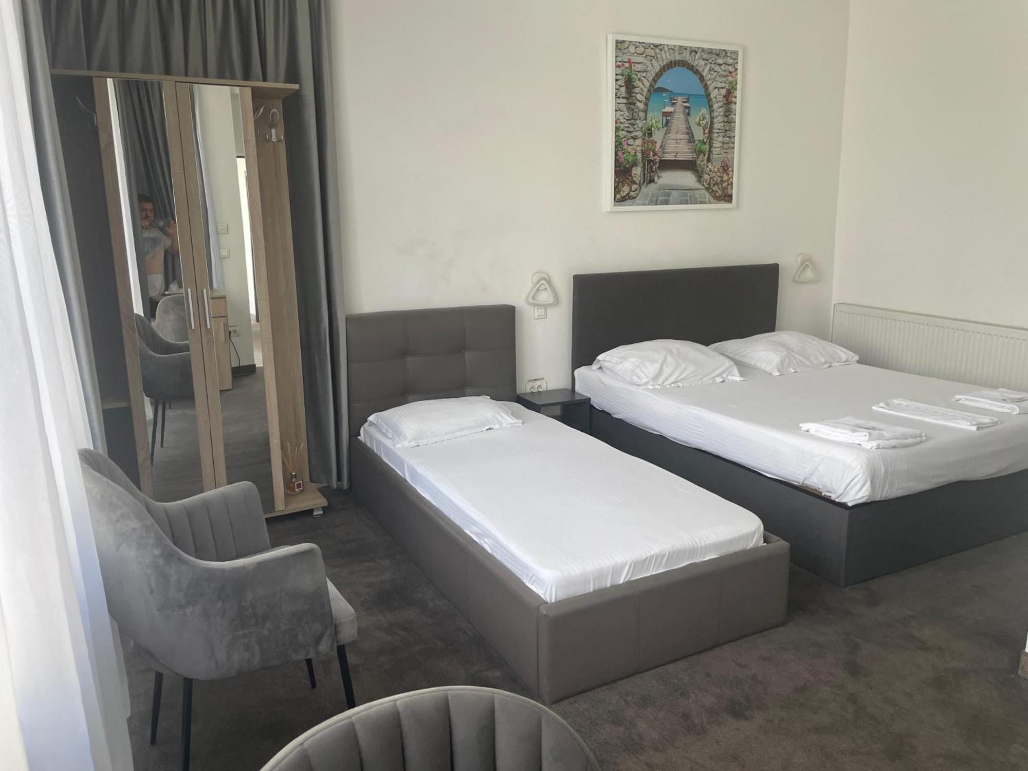 Hotel Vitan273 Бухарест Экстерьер фото